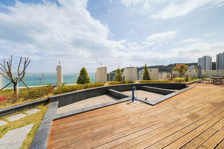 Terrace/Patio 51 of 60