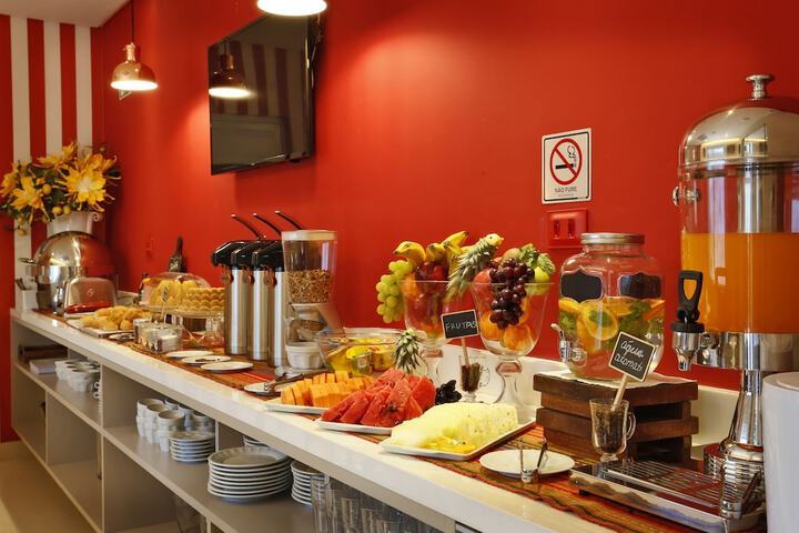 Breakfast/Coffee Service 21 of 39
