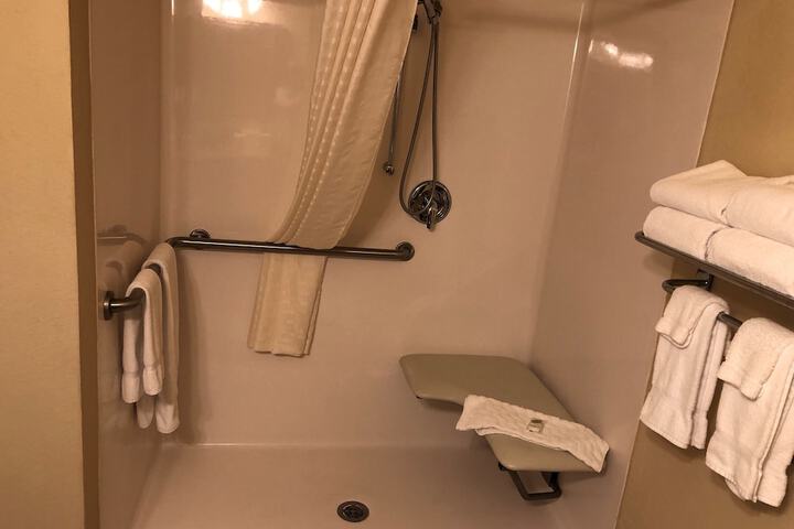 Room 18 of 41