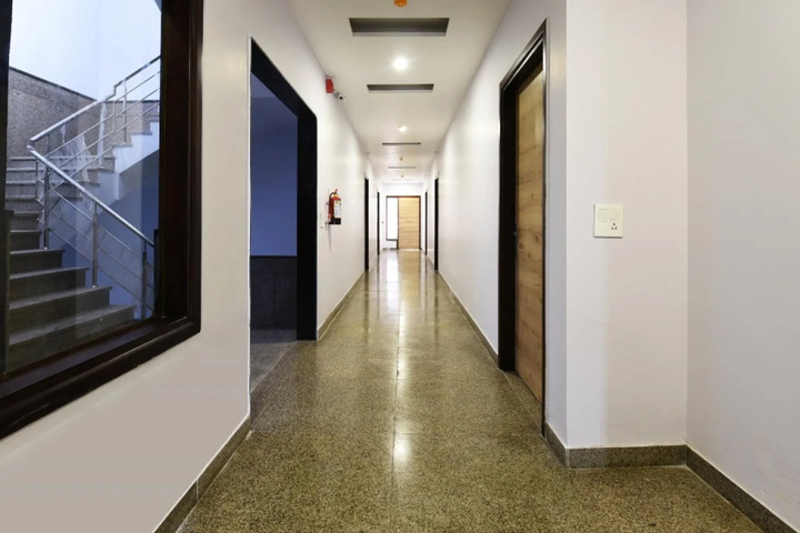 Room 16 of 18