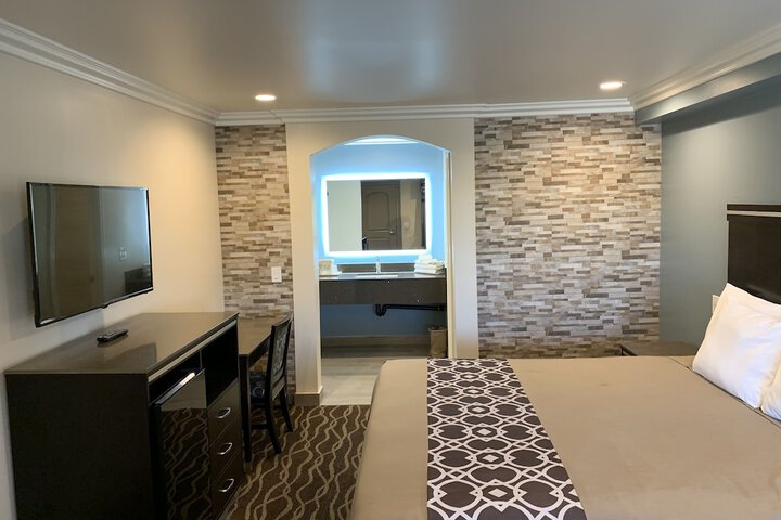 Standard | King Bed (26 of 31)