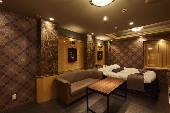 Room 42 of 70