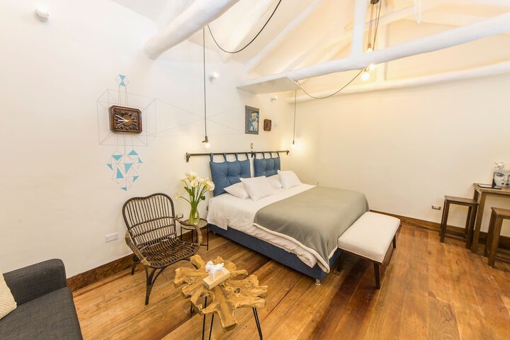 Room 52 of 74
