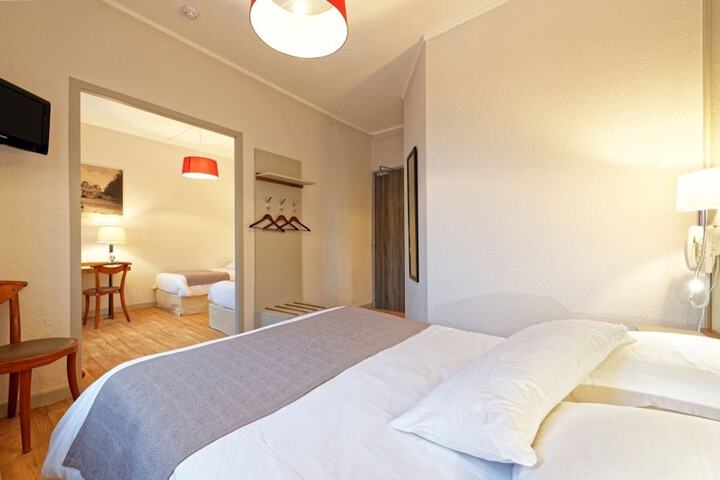 Room 7 of 60