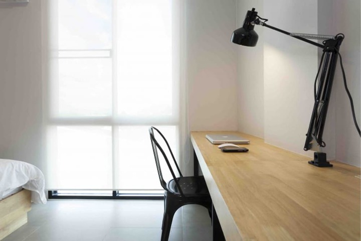Room 16 of 28