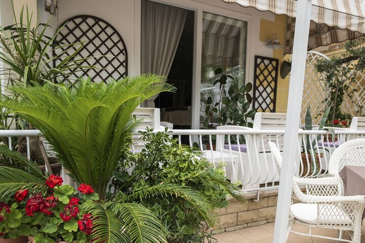 Terrace/Patio 41 of 106