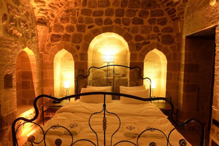 Room 4 of 59
