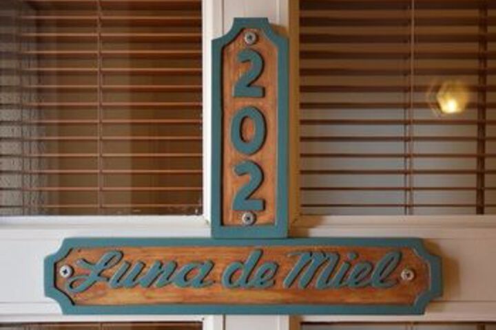 Room 10 of 62