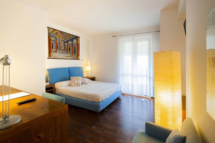 Room 10 of 60