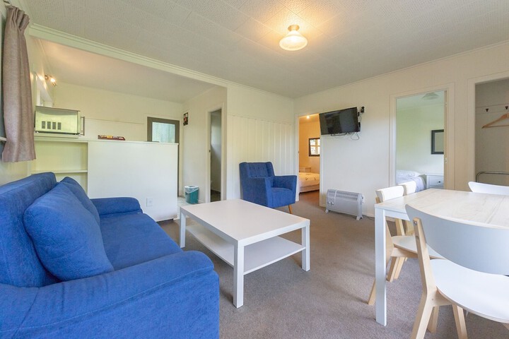 Room 4 of 11