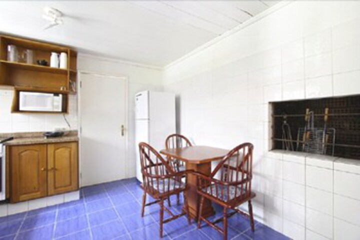 Room 12 of 20