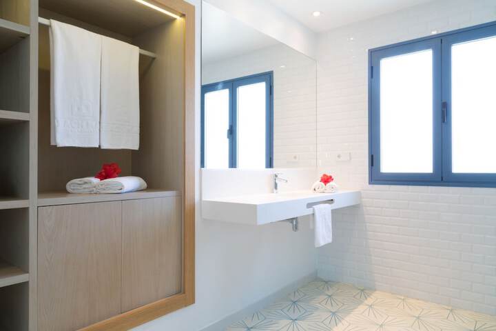 Clean Restrooms