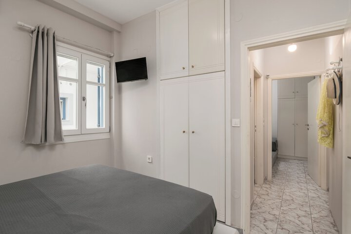 Room 27 of 115