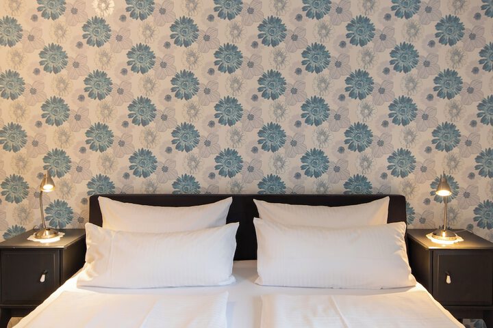 Room 15 of 74