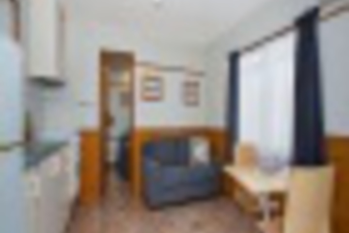 Room 348 of 406