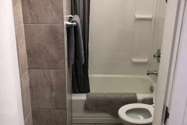 Room 27 of 47