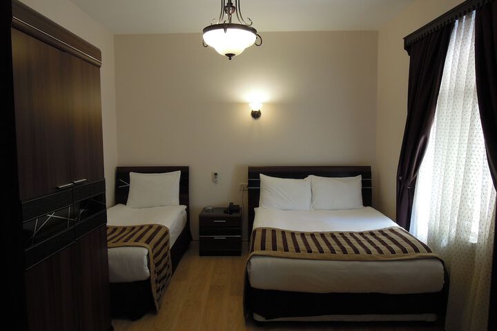 Room 7 of 17