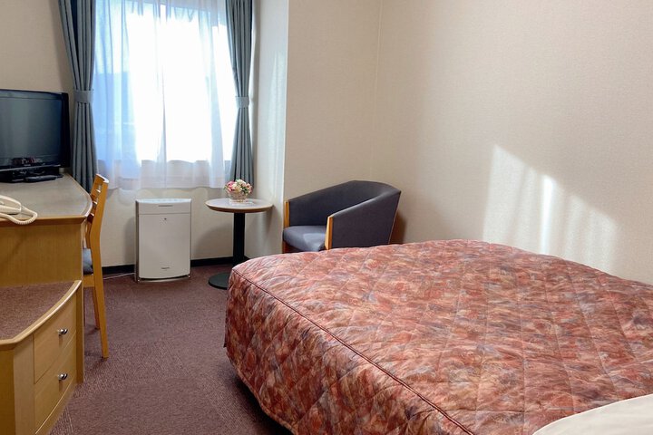 Room 12 of 43