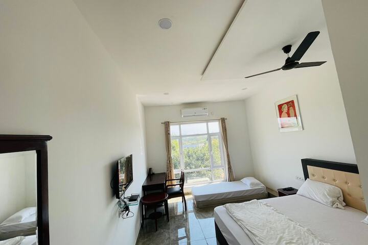 Room 2 of 26