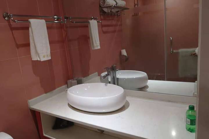 Room 46 of 59