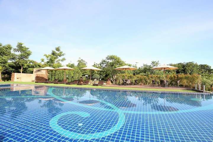 Pool 56 of 119