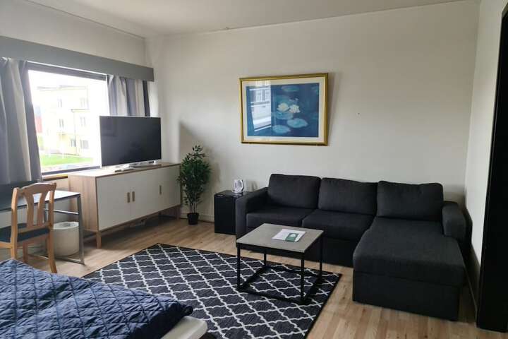 Room 22 of 48