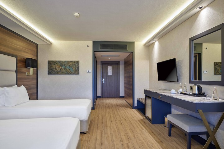 Room 14 of 85