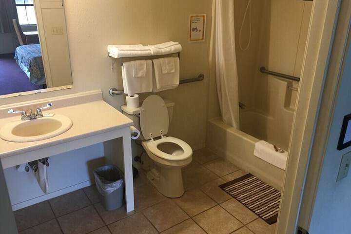 Room 29 of 51