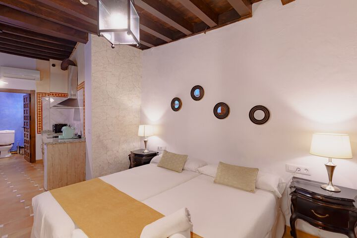 Room 18 of 53