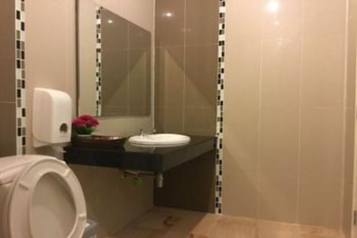 Room 15 of 20