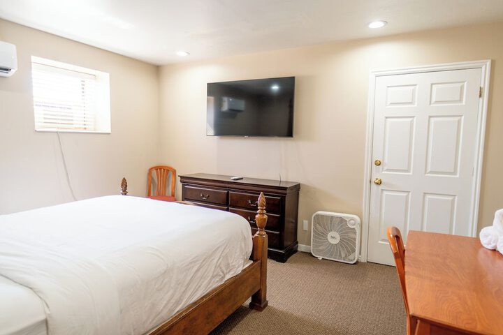 Room 50 of 113