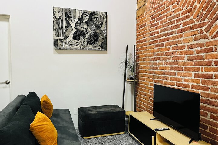 Room 53 of 108