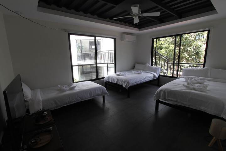 Room 7 of 17