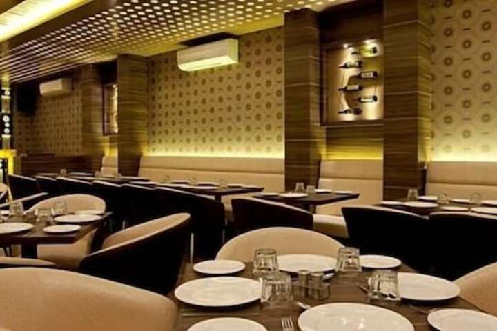 Dining Photos