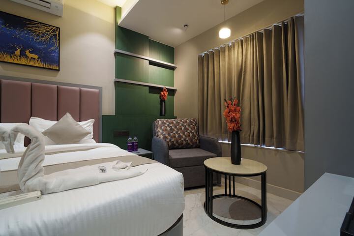 Room 40 of 48
