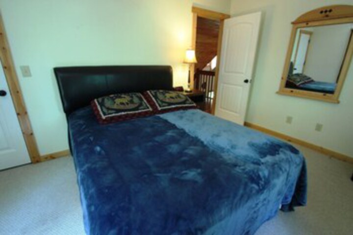 Room 28 of 28