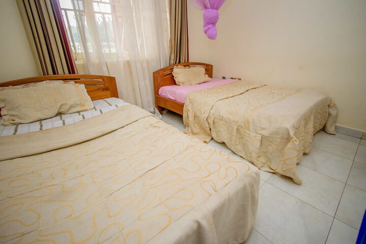 Room 28 of 47