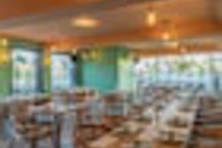 Dining 146 of 189