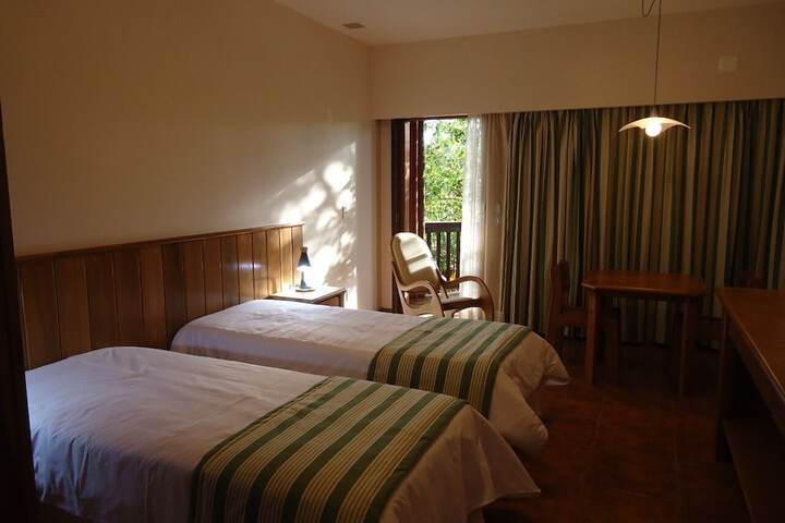 Room 4 of 26
