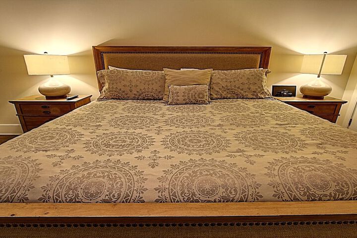 Room 9 of 22