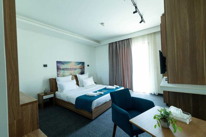 Room 12 of 49
