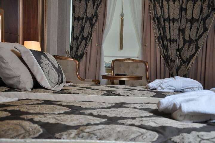 Room 8 of 26