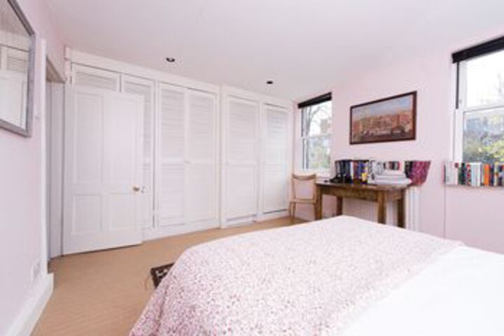 Room 12 of 23