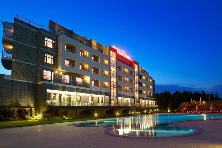 Exterior of Park Hotel Green Europe