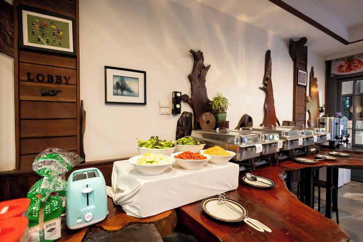 Breakfast/Coffee Service 64 of 79