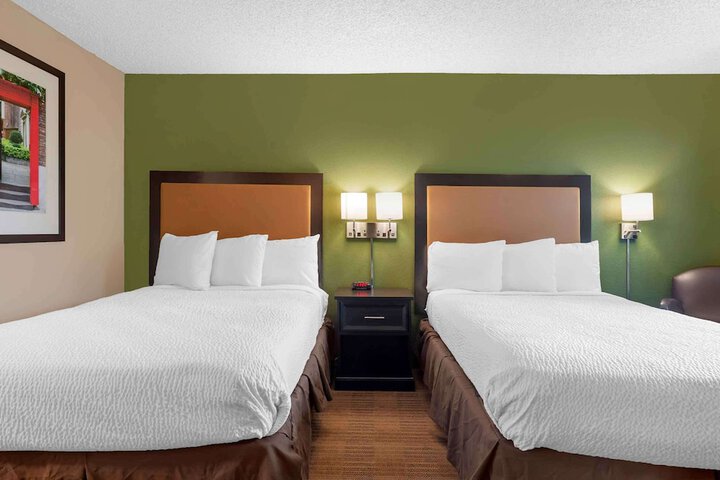 Studio 2 Double Beds (3 of 5)