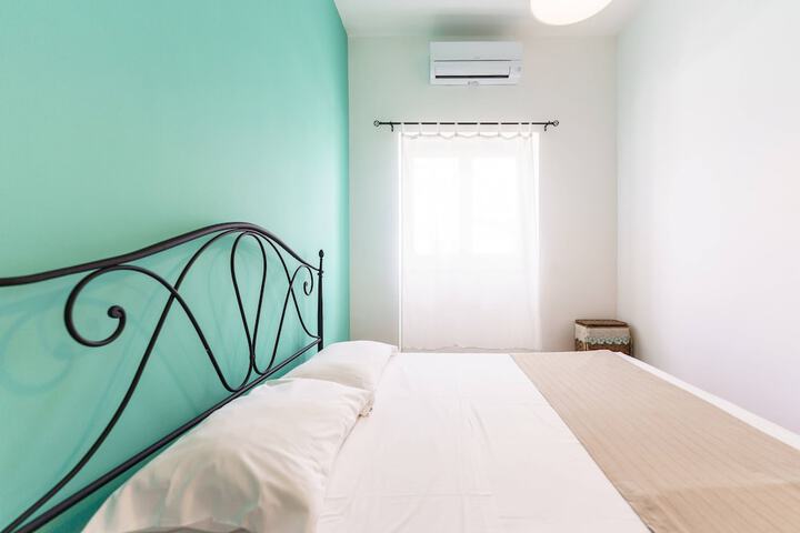Room 11 of 75