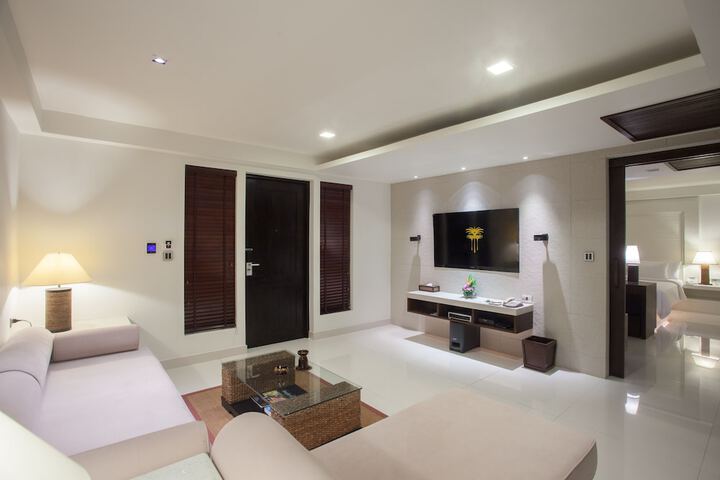 Room 76 of 229