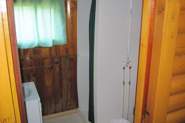 Room 17 of 40