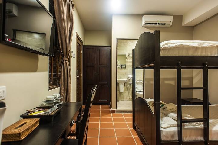 Room 18 of 46